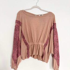 Gimmicks by BKE Blush and Mauve Blouse